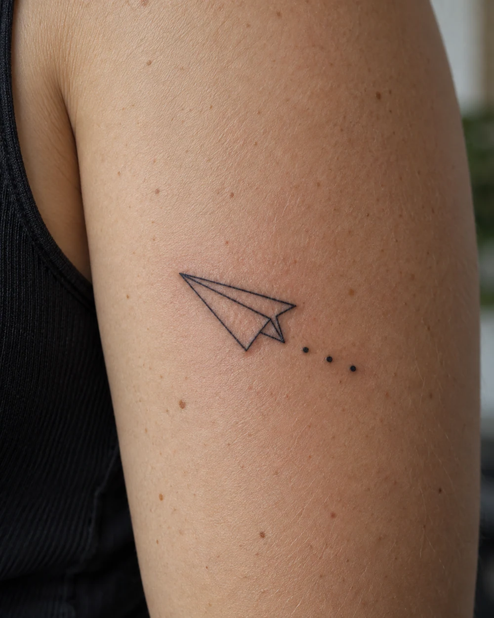 15 Minimalist Tattoo Ideas for Subtle, Clean Designs | AI Tattoo Generator